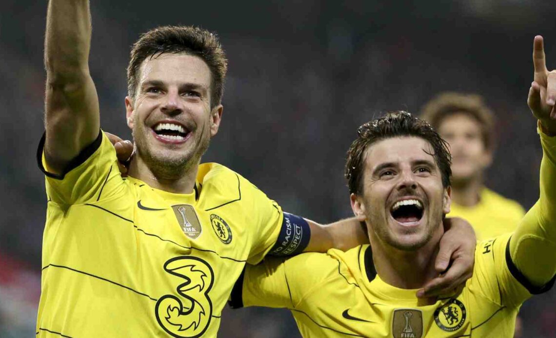 Cesar Azpilicueta and Mason Mount celebrate during Lille vs Chelsea, March 2022