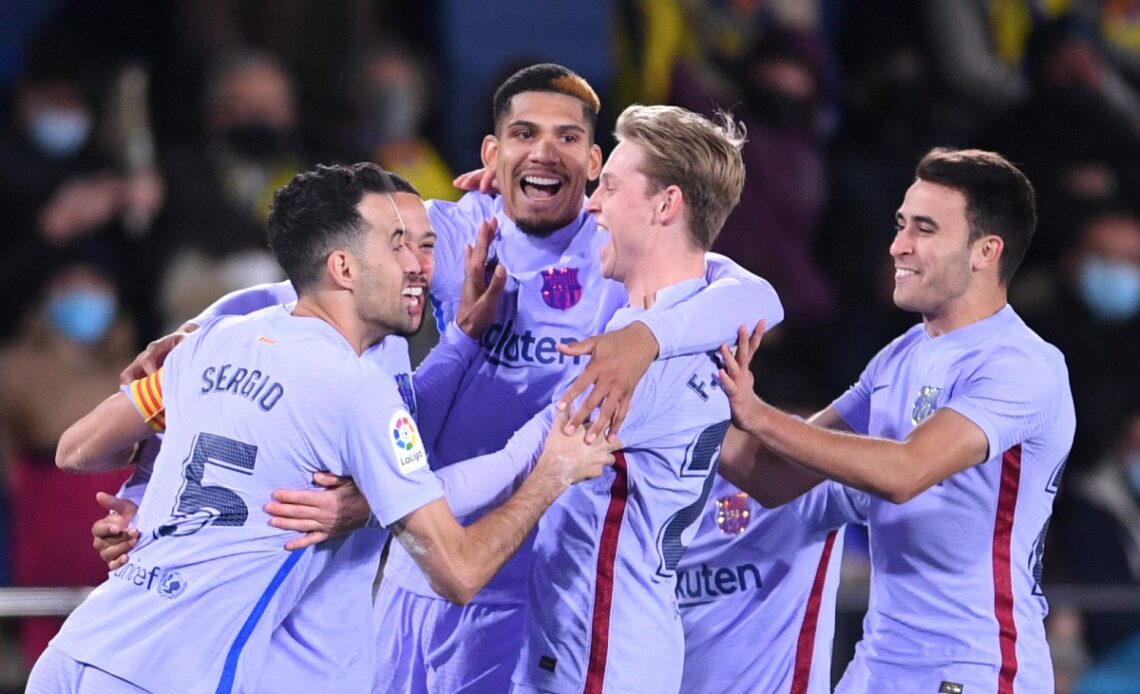 Man City and PSG leapfrog Manchester United in De Jong race