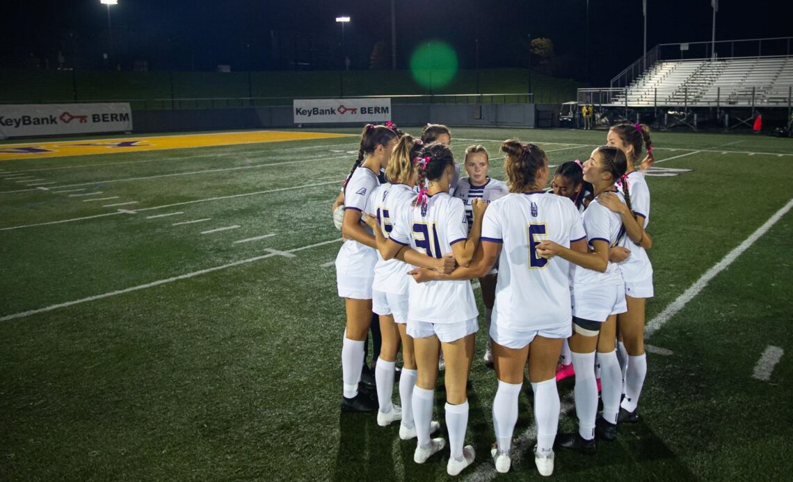 Women's Soccer Falls in Semifinal at Vermont, 3-1