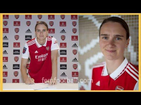 21.05.2022 | Vivianne Miedema signs new deal with Arsenal Women