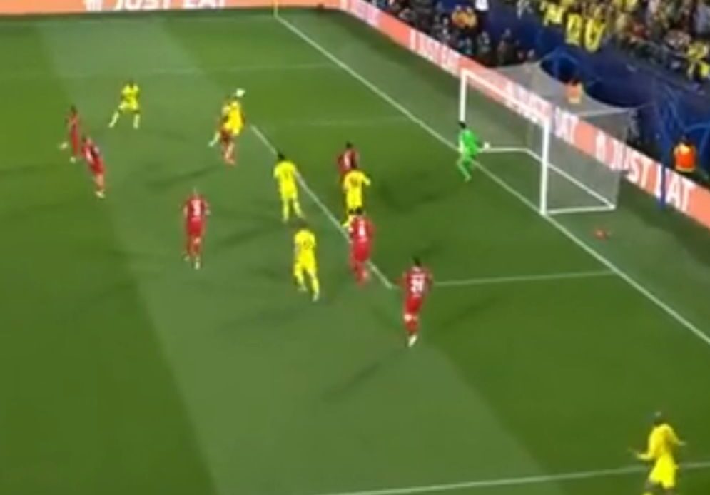 Villarreal pile the pressure on Liverpool with vital second goal