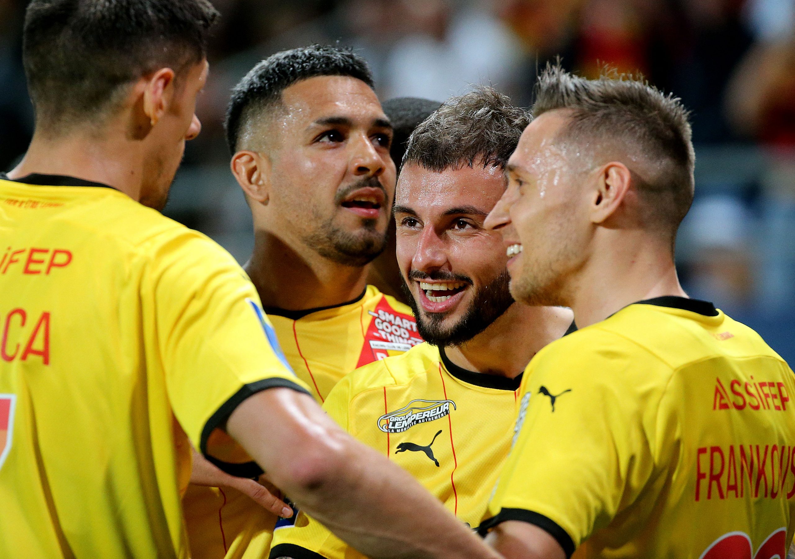 Chelsea considering making a move for 29-year-old defender