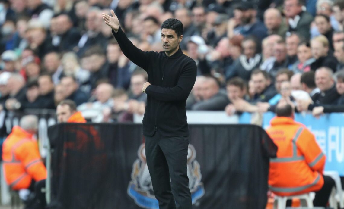 Arsenal boss Mikel Arteta points instructions to his players
