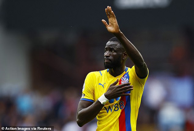 Cheikhou Kouyate will leave Crystal Palace on Friday after failing to agree a new contract