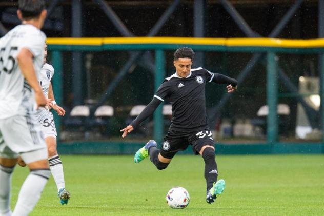 Tacoma Defiance midfielder Marlon Vargas