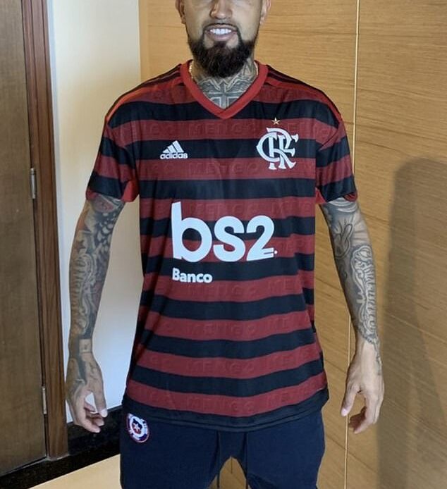 Arturo Vidal has joined Brazilian side Flamengo on an 18-month contract until December 2023