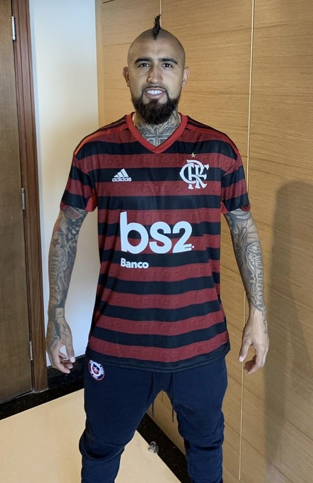 Arturo Vidal has joined Brazilian side Flamengo on an 18-month contract until December 2023