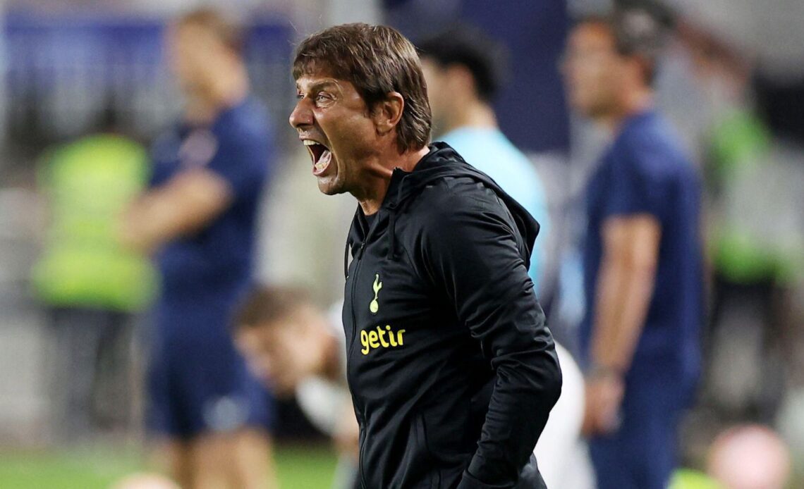 Tottenham boss Antonio Conte shouts at his players