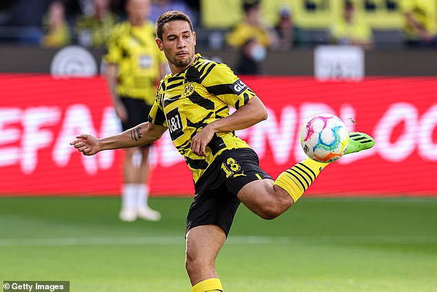Borussia Dortmund left-back Raphael Guerreiro has just one year remaining on his BVB deal