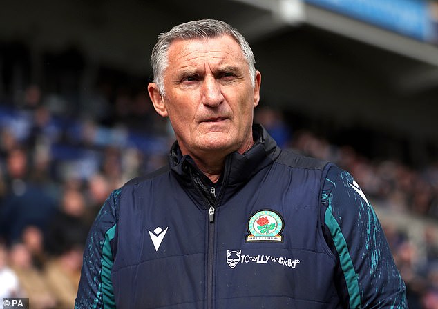 Former Blackburn boss Tony Mowbray will replace Neil at the Stadium of Light
