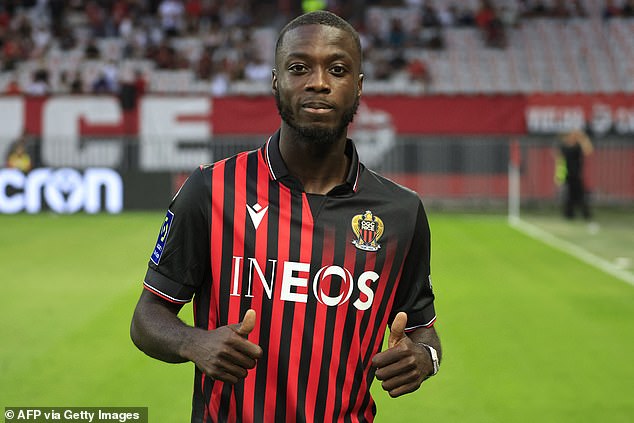 Arsenal forward Nicolas Pepe has completed his season-long loan move to French side Nice