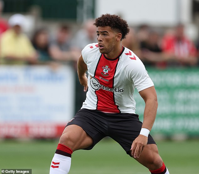 Everton make a move for Southampton's Che Adams with the Scotland international keen on the move