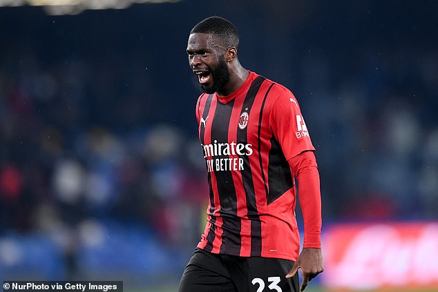 AC Milan defender Fikayo Tomori is set to sign a new five-year contract at the Italian side