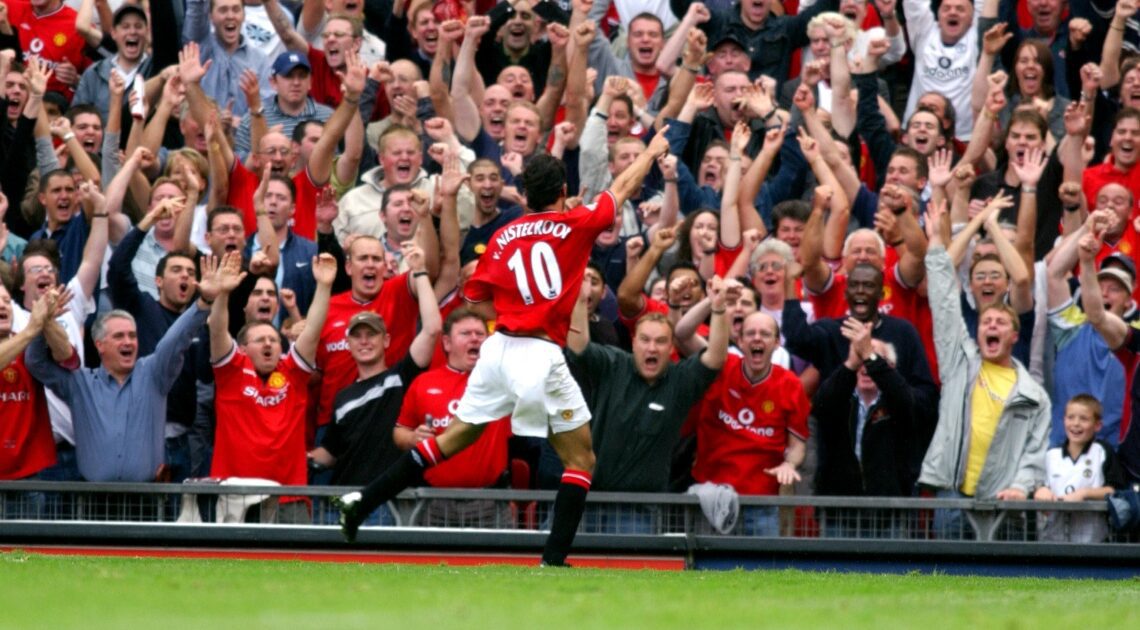 Ruud van Nistelrooy pointed to his Man Utd glory in his very first game