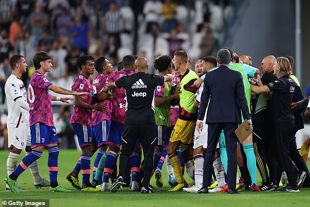 The decision sparked a mass brawl which saw Milik and Juve coach Max Allegri both sent off