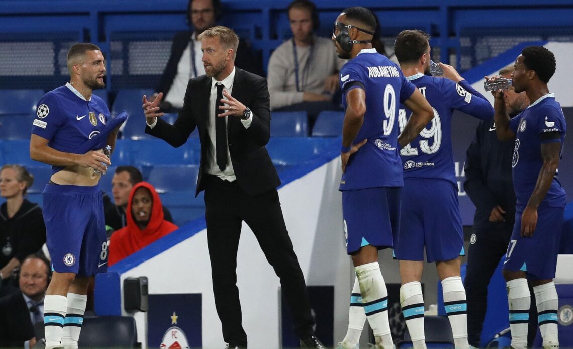 Chelsea head coach Graham Potter instructing his players