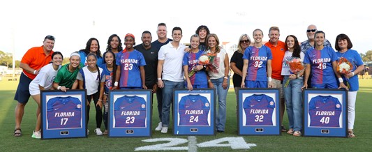 2022 Soccer Seniors with parents