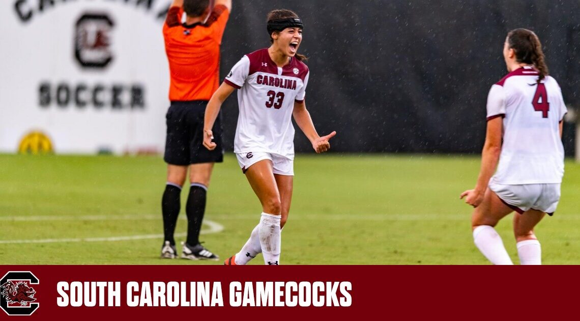 Harris Makes History in Game Against Commodores – University of South Carolina Athletics