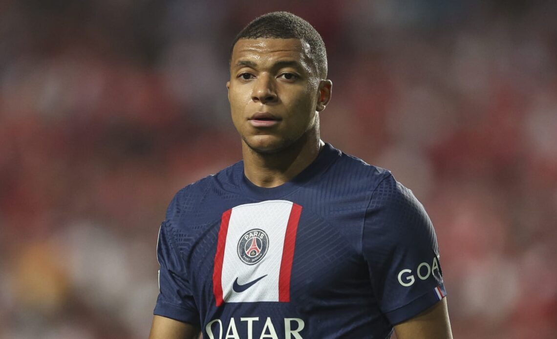 Kylian Mbappe tells PSG he wants to leave the club