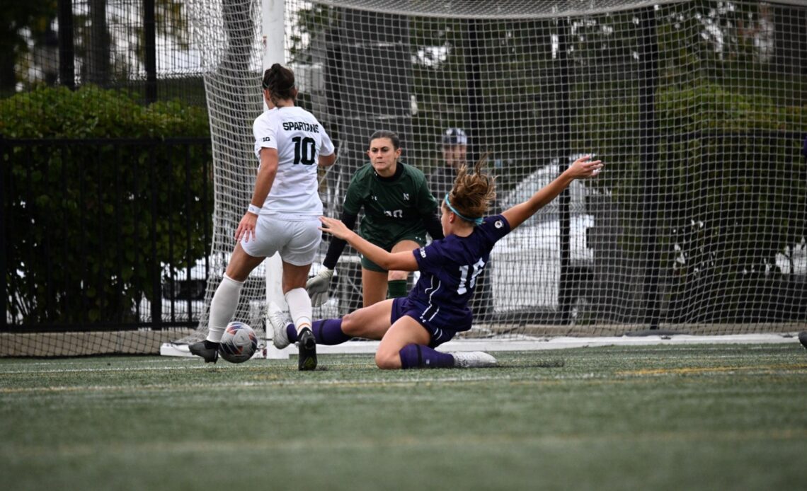 No. 15 Michigan State knocks off No. 5 Northwestern 2-1