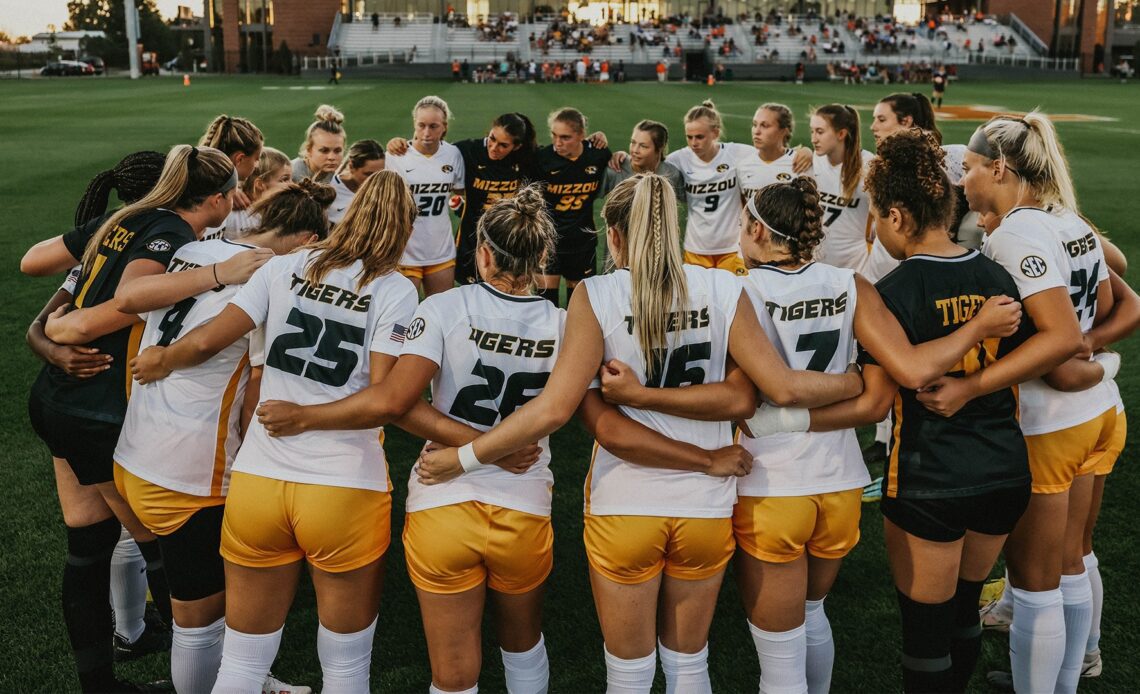 Soccer Falls, 2-0, at No. 14 South Carolina