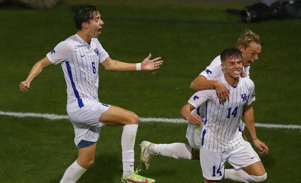 Tracking conference tournament schedules, auto bids for the 2022 DI men's soccer championship