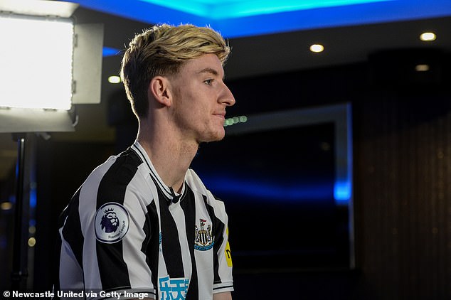After signing his deal with Newcastle, Gordon said he was 'convinced' the club was for him