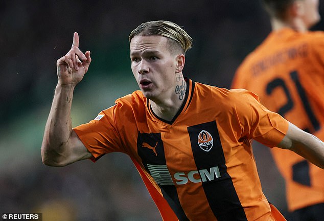 Piers Morgan says it is 'surprising' Mykhailo Mudryk is set to join Chelsea rather than Arsenal