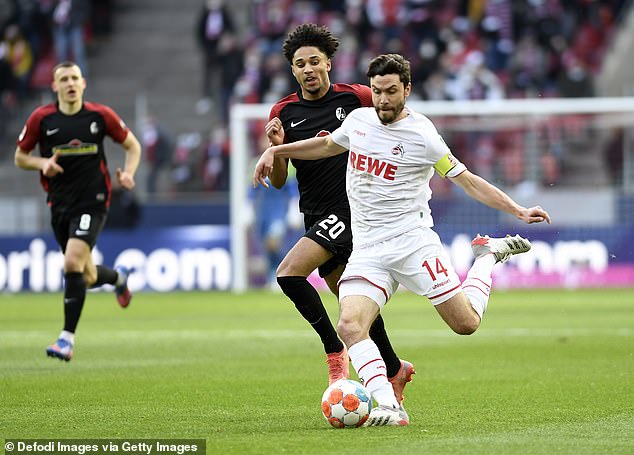 Brentford are closing in on the signing of Freiburg forward Kevin Schade (pictured centre)