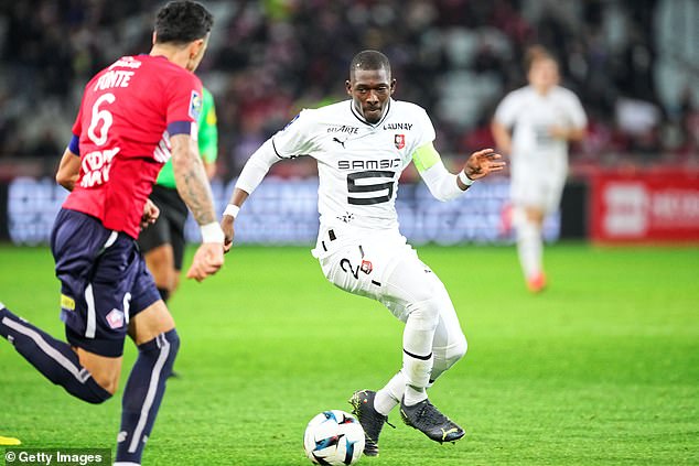 Fulham have made an approach to Rennes over their 30-year-old Mali defender Hamari Traore