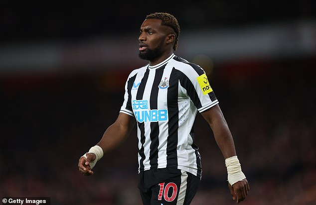 Newcastle will consider offers for Allan Saint-Maximin if they can sign Anthony Gordon
