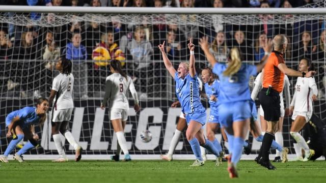 North Carolina outlasts Florida St. in 3-2 thriller to advance to 2022 Women's College Cup final