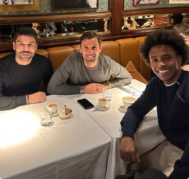 There are more questions over Mykhailo Mudryk's future after Shakhtar Donetsk chief Darijo Srna (C) met former Arsenal forward Eduardo (L) and ex-Chelsea winger Willian (R) in London