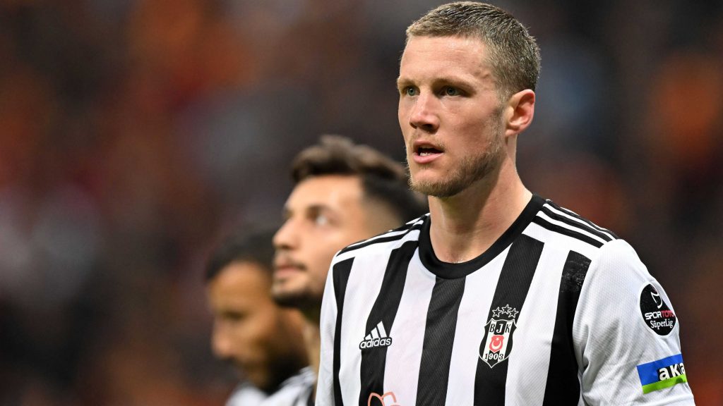 Wout Weghorst in action for Besiktas.