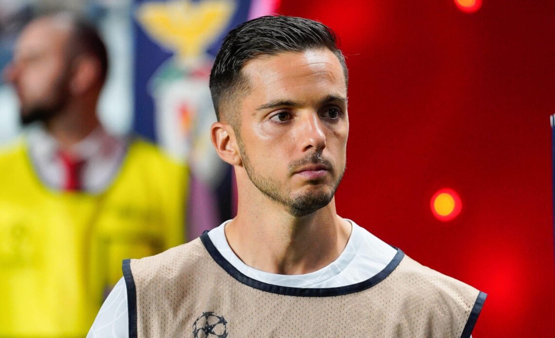Wolves to sign Sarabia