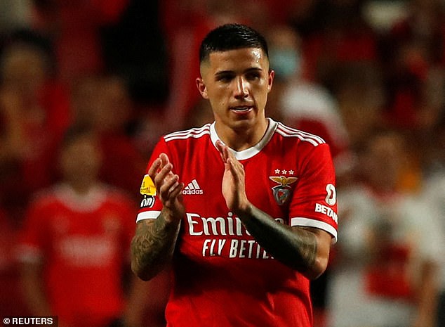 Fernandez decided he didn't want to stay at Benfica until the end of the season