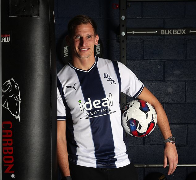 West Brom have completed the signing of Marc Albrighton on loan from Leicester City