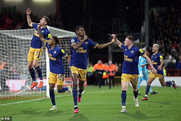 Alexander Isak buried the ball with his stoppage-time penalty to seal the visitors' win