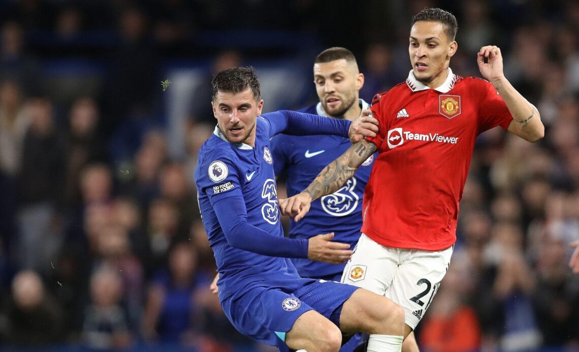 Mason Mount and Mateo Kovacic hold off Man Utd winger Antony