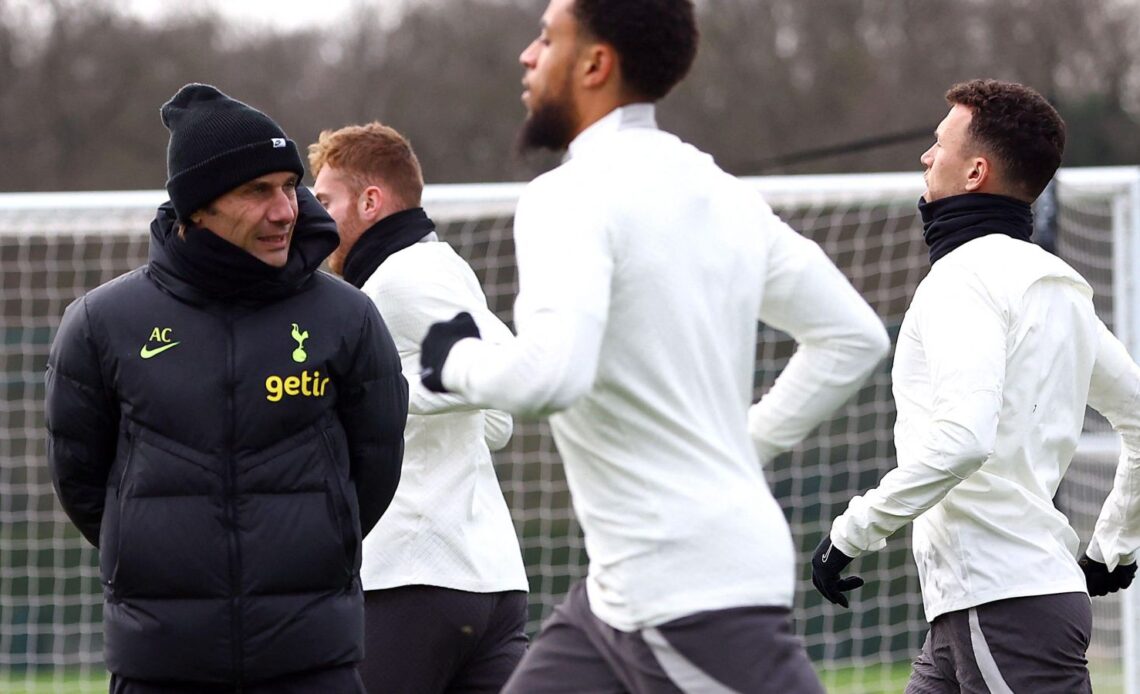 Antonio Conte oversees Tottenham training