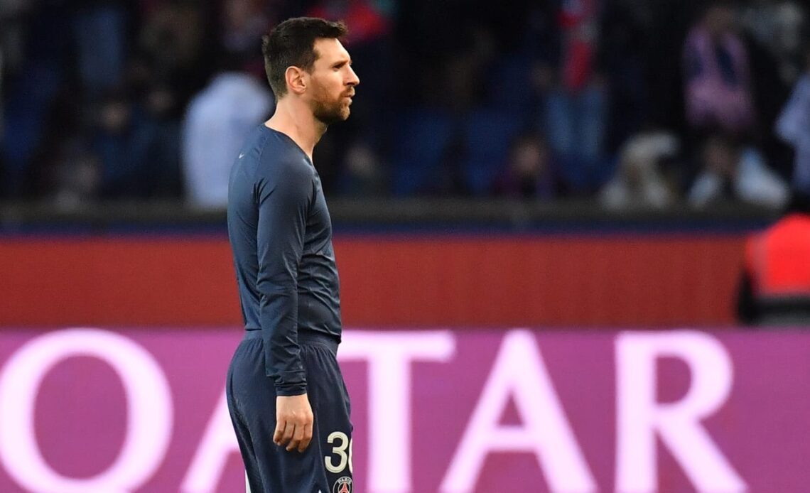 Why did PSG fans boo Lionel Messi?