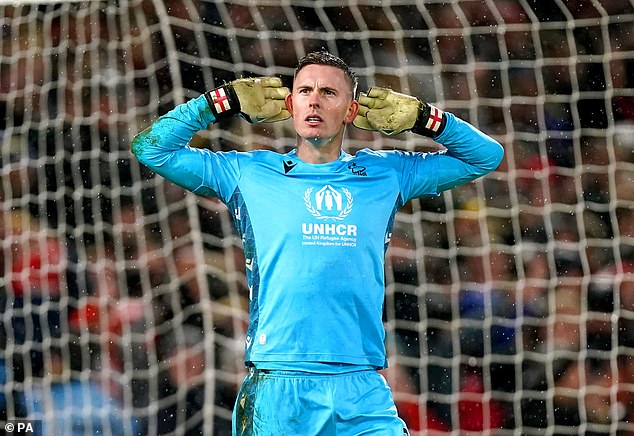 Dean Henderson is unlikely to stay at the club if David De Gea agreed a news contract