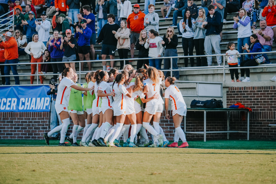 Clemson Outlasts Georgia in PK Shootout to Advance to Elite Eight – Clemson Tigers Official Athletics Site