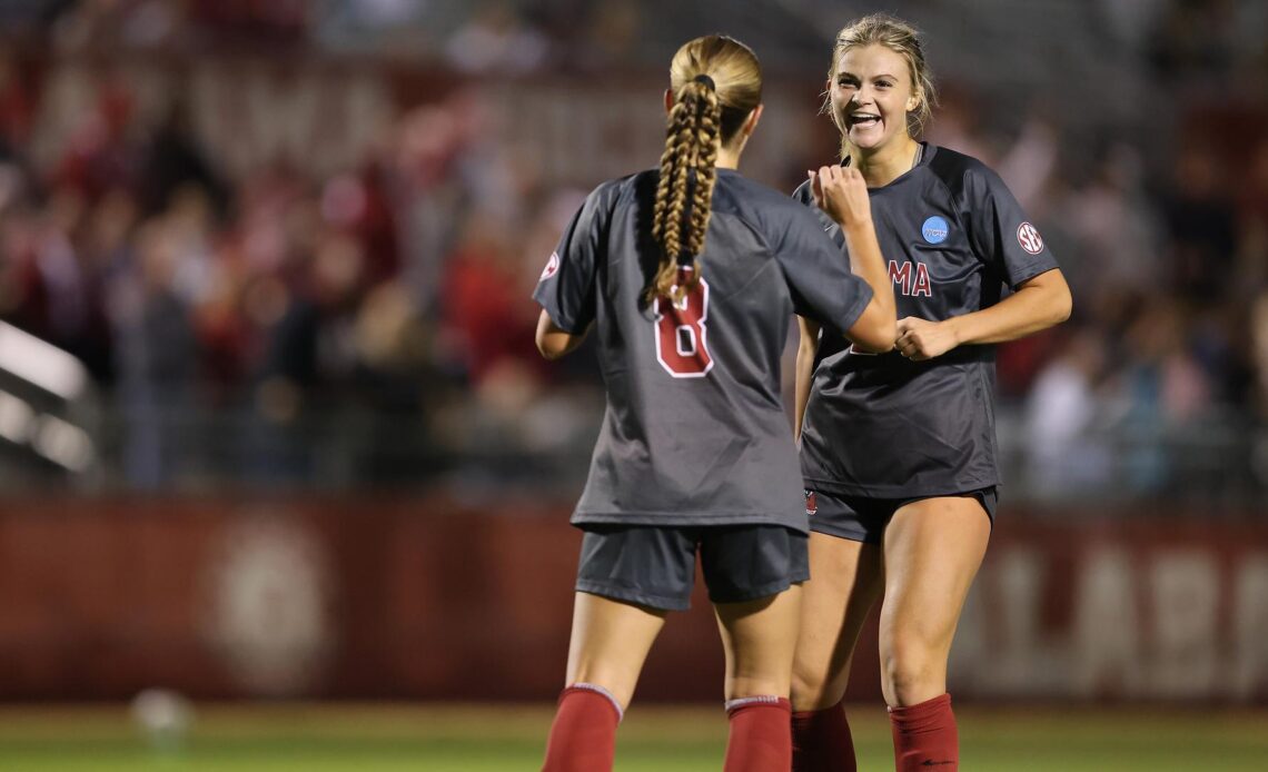 Sixth-Seeded Alabama Battles Third-Seeded North Carolina in Second Round of NCAA Tournament