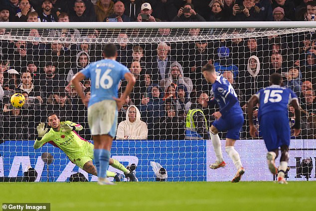 Palmer remained composed to smash the stoppage time penalty past City goalkeeper Ederson
