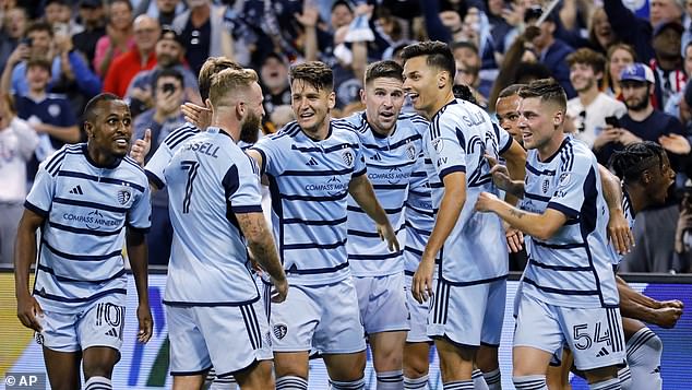 Sporting Kansas City will play the Houston Dynamo in the Western Conference semifinals