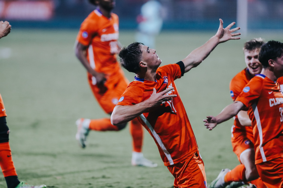 Clemson Downs Stanford to Advance to 10th College Cup – Clemson Tigers Official Athletics Site