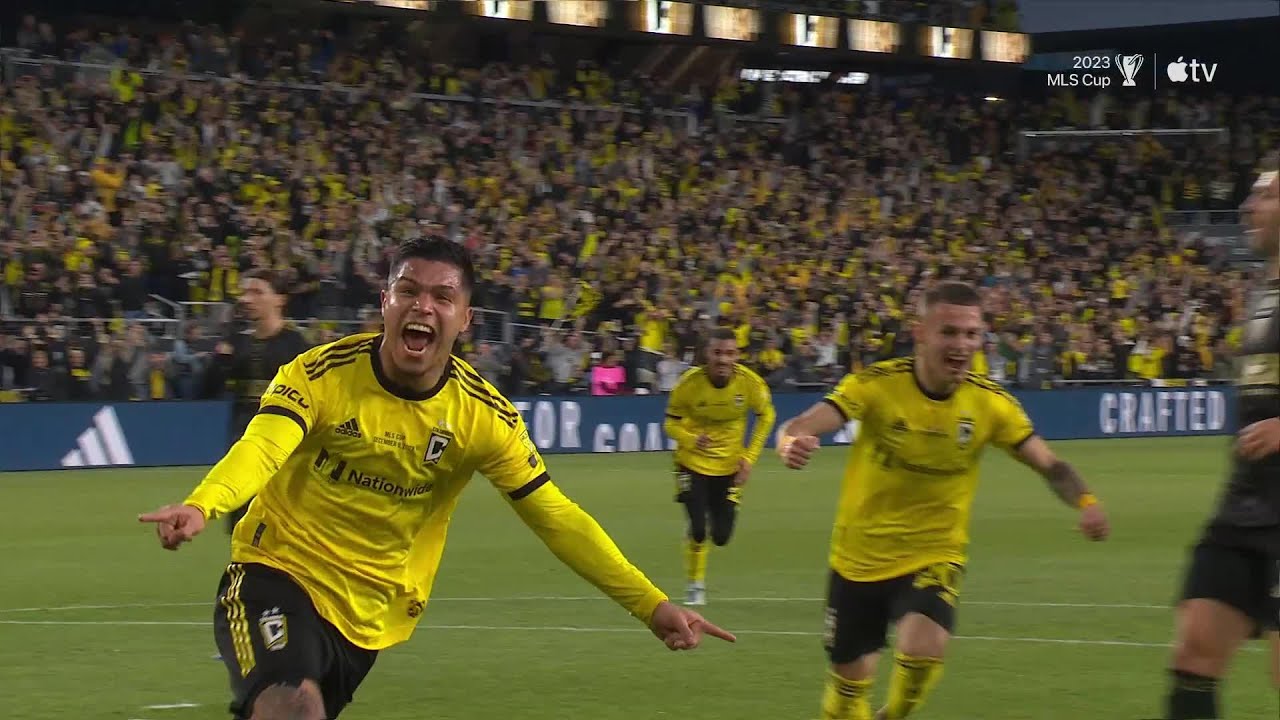 Cucho Hernández Gives Crew the Lead in MLS Cup!