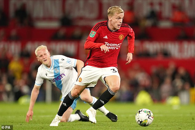 Donny van de Beek expected to have his Eintracht Frankfurt medical TODAY ahead of loan move from Man United - with deal including a £13m option to buy for £40m midfield flop