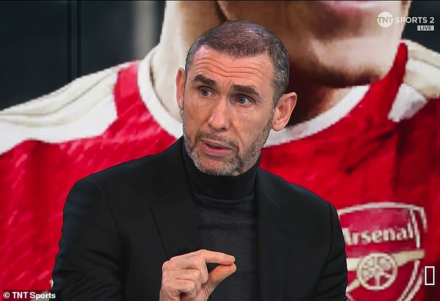 Martin Keown says Arsenal are in desperate need of signing a striker in the January window